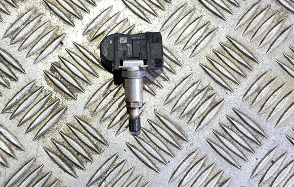 Hyundai i30 Tire pressure sensor 529333N100 529332M650