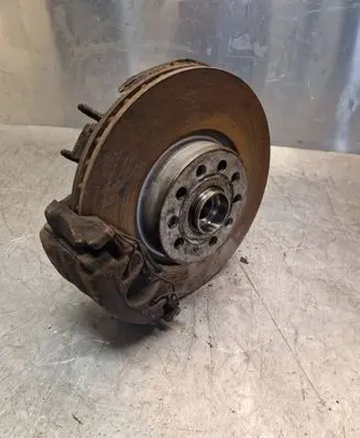 Skoda Superb B6 (3T) Front wheel hub spindle knuckle