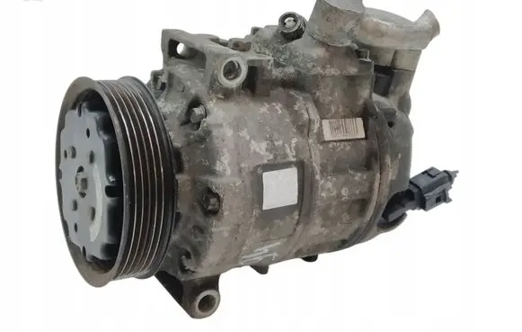 Volkswagen Touran I Air conditioning (A/C) compressor (pump) 1K0820803J