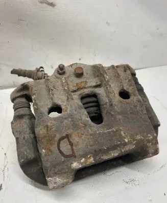Volkswagen Multivan T4 Front brake caliper
