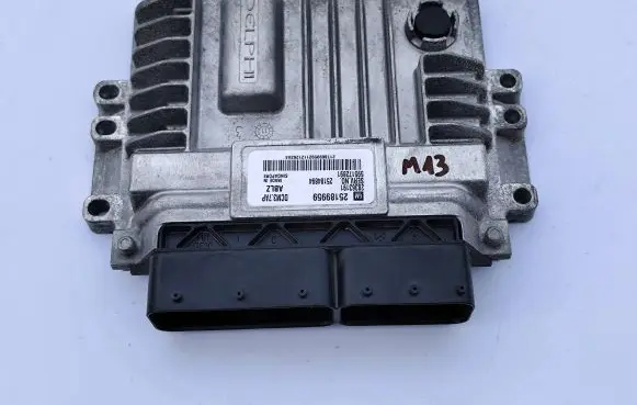 Chevrolet Orlando Engine control unit/module 25189959 25184894 28363191