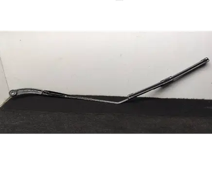 Renault Captur Front wiper blade arm 288866528R