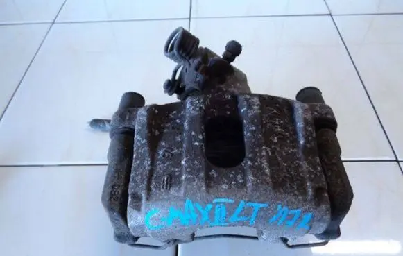 Ford C-MAX II Front brake caliper
