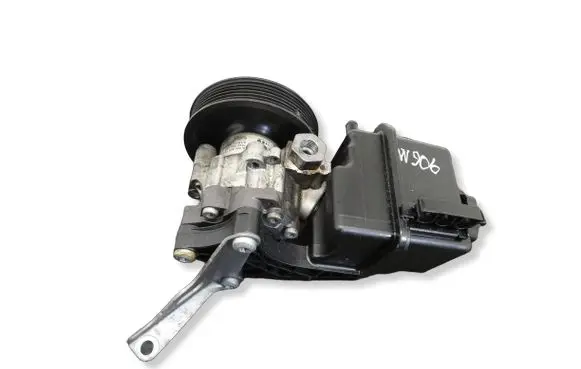 Mercedes-Benz Sprinter W906 Power steering pump A0064667801 7693900525