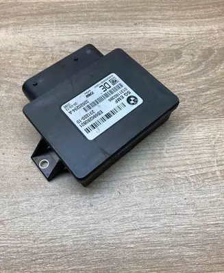 BMW 5 F10 F11 Hand brake control module 6862808 23122010