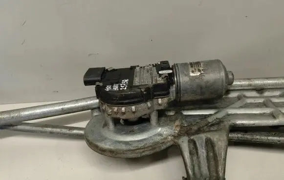 Ford Galaxy Front wiper linkage and motor 7M3955119