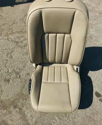 Mercedes-Benz C W204 Front driver seat 