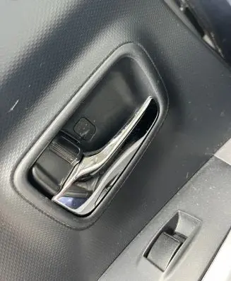 Peugeot 4007 Rear door interior handle