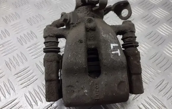Opel Astra H Rear brake caliper