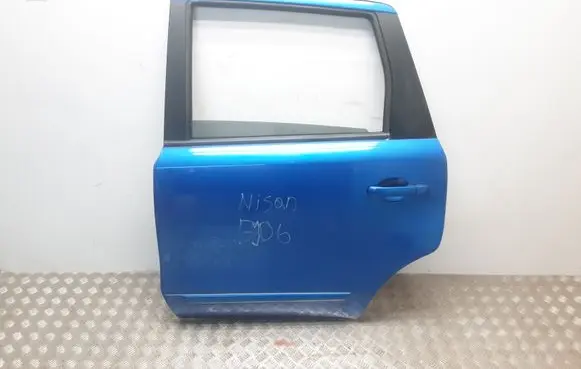 Nissan Note (E11) Rear door