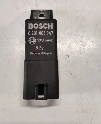 Volvo S60 Glow plug pre-heat relay 30785663