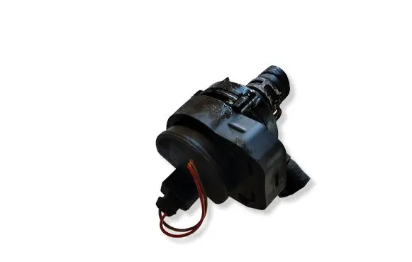Mercedes-Benz C W204 Water pump 