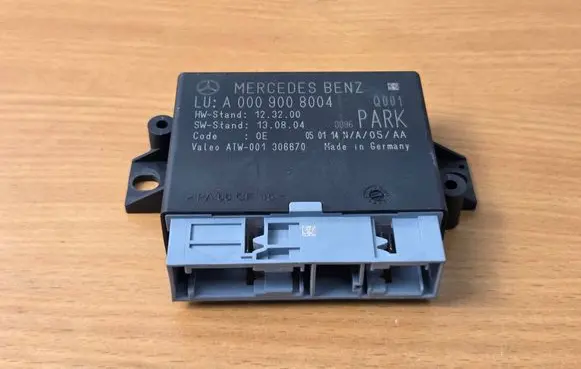 Mercedes-Benz E AMG W212 Parking PDC control unit/module A0009008004 306670