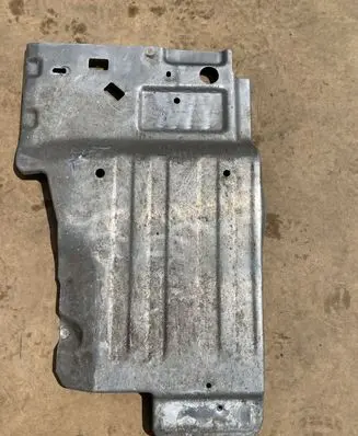 Jaguar XJ X351 Engine splash shield/under tray AW93113B44AF