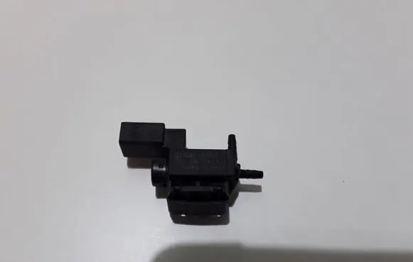 Audi A8 S8 D4 4H Turbo system vacuum part 14T060 037906283C