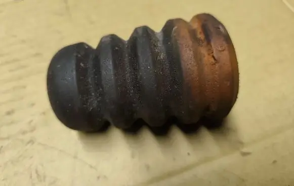 Chrysler PT Cruiser Rear shock absorber damper bump stop 
