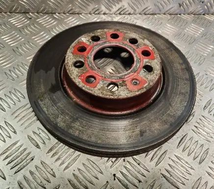 Volkswagen Golf V Front brake disc