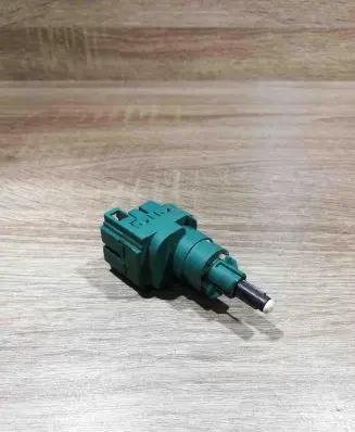 Volkswagen Polo Brake pedal sensor switch 1c0945511a