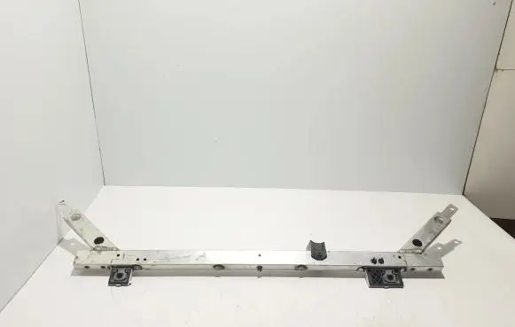 Volvo XC90 Headlight/headlamp mounting bracket 32244774