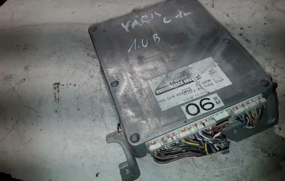 Toyota Yaris Engine control unit/module 8966152064