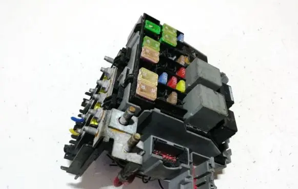 Ford Mondeo MK IV Fuse box set 6g9t14b192ea 6g9t-14b192-ea