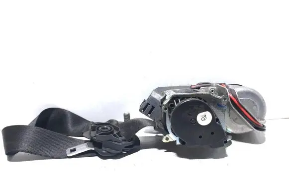 Mercedes-Benz S W221 Front seatbelt A2218603285