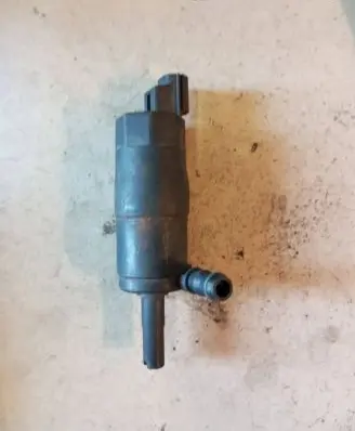 Volvo V50 Headlight washer pump 1012353
