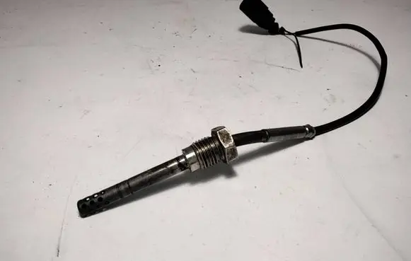 Audi A4 S4 B8 8K Exhaust gas temperature sensor 03L906088D
