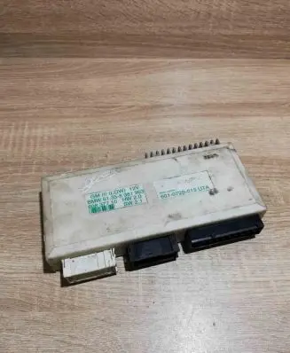 BMW 5 E39 Comfort/convenience module 8381963