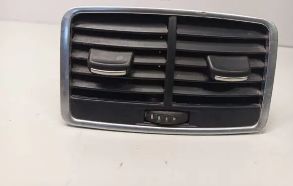 Audi A6 S6 C6 4F Rear air vent grill 4F0819203C