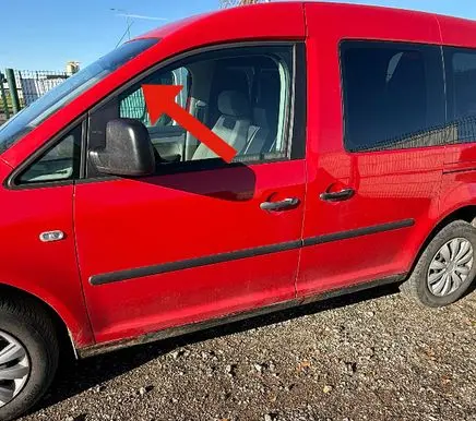 Volkswagen Caddy Rubber seal front coupe door window 