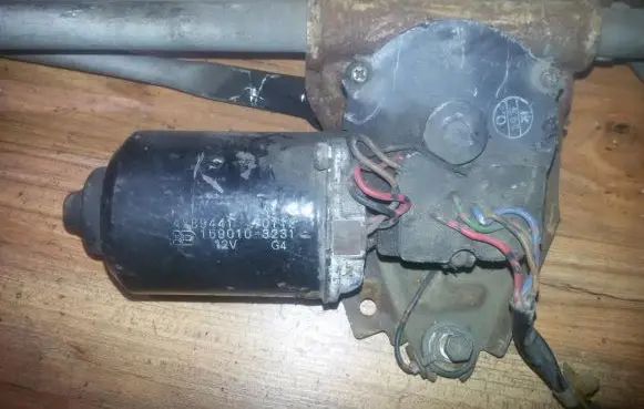 Chrysler Neon I Wiper motor 438944170113