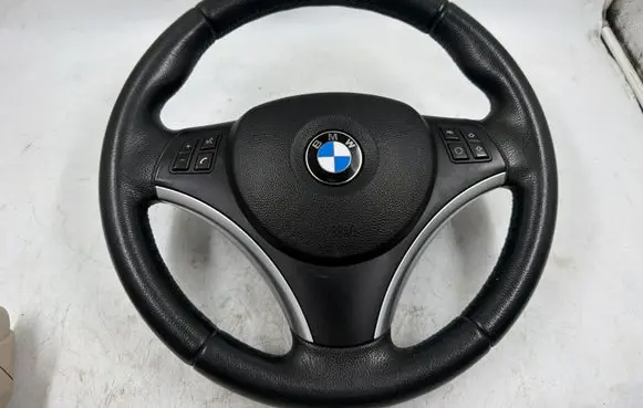 BMW X1 E84 Steering wheel 3051626