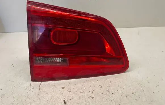 Volkswagen Touran II Tailgate rear/tail lights 176452