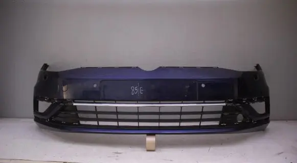 Volkswagen Golf VII Front bumper