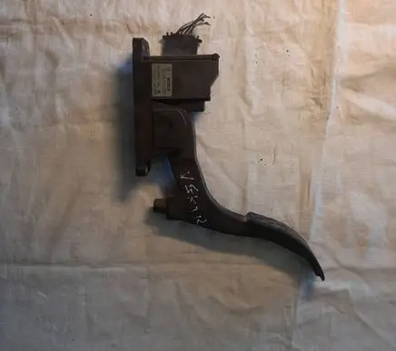 Volkswagen Golf IV Accelerator throttle pedal 1J1721503K 0281002342 288305534
