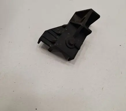 Radiator support slam panel bracket
