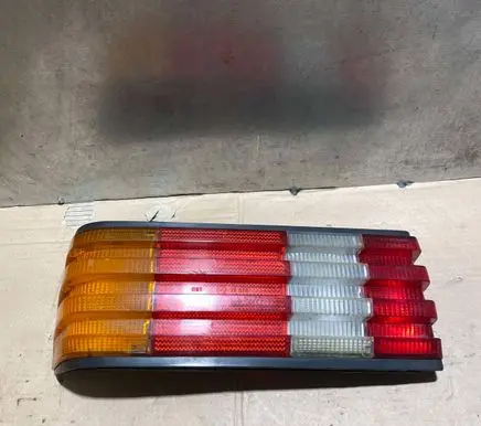 Mercedes-Benz S W126 Rear/tail lights 22072