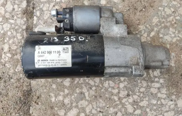 Mercedes-Benz E W213 Starter motor A6429061100