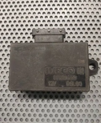 Iveco Daily 35 - 40.10 Door central lock control unit/module 69500399 94100