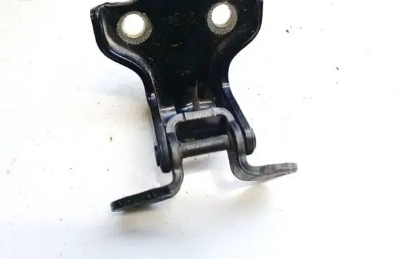 Chevrolet Captiva Rear door lower hinge a047587