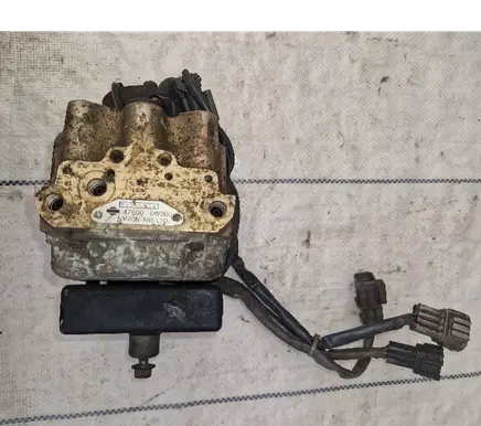 Infiniti QX4 ABS Pump 476000w000