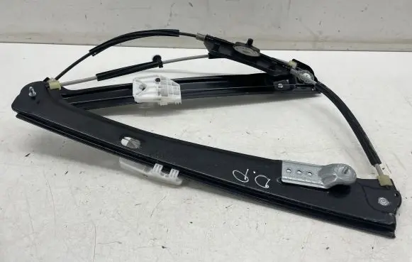 Skoda Kamiq Front door window regulator with motor 654837462