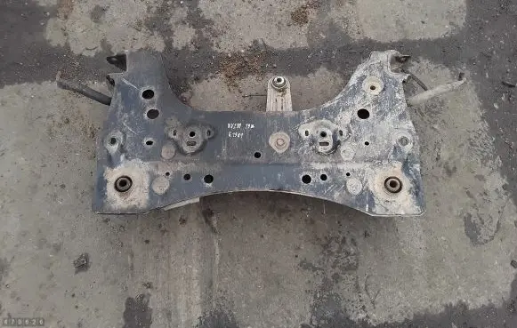 Nissan NV200 Front subframe
