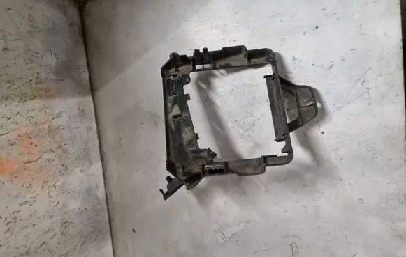 Volkswagen Crafter Other engine bay part A9065451740