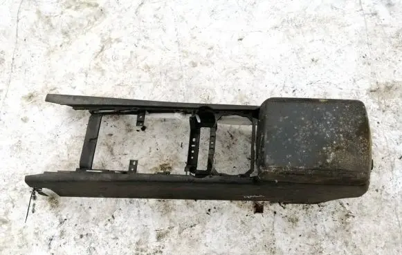 Volkswagen Touareg I Armrest 7L6863762D 527380