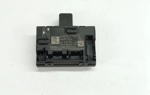 Volkswagen Touareg II Door control unit/module 4H0959792Q 4H0959792M A2C7325400500