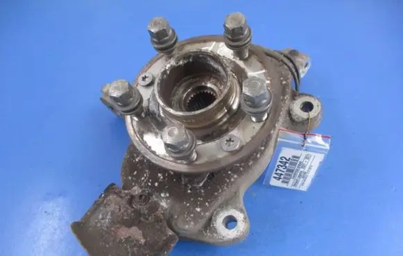Renault Laguna III Front wheel hub spindle knuckle
