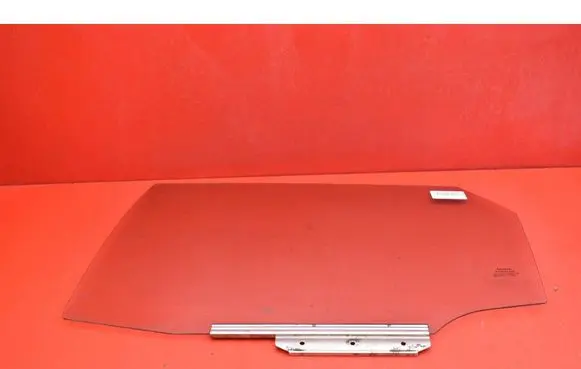Toyota Auris E180 Rear door window glass 