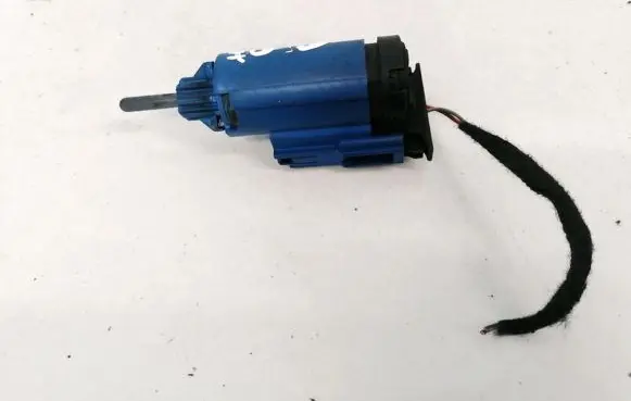 Audi A4 S4 B6 8E 8H Brake pedal sensor switch 8E0927189